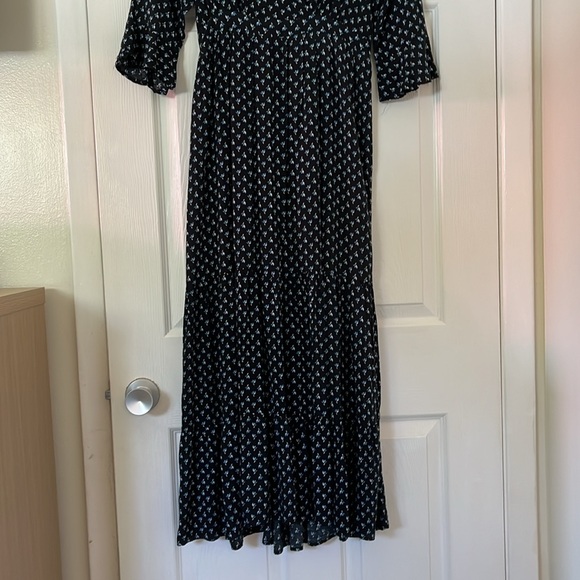 Hayden LA Navy Floral V-Neck Tiered Maxi Dress - Picture 7 of 11